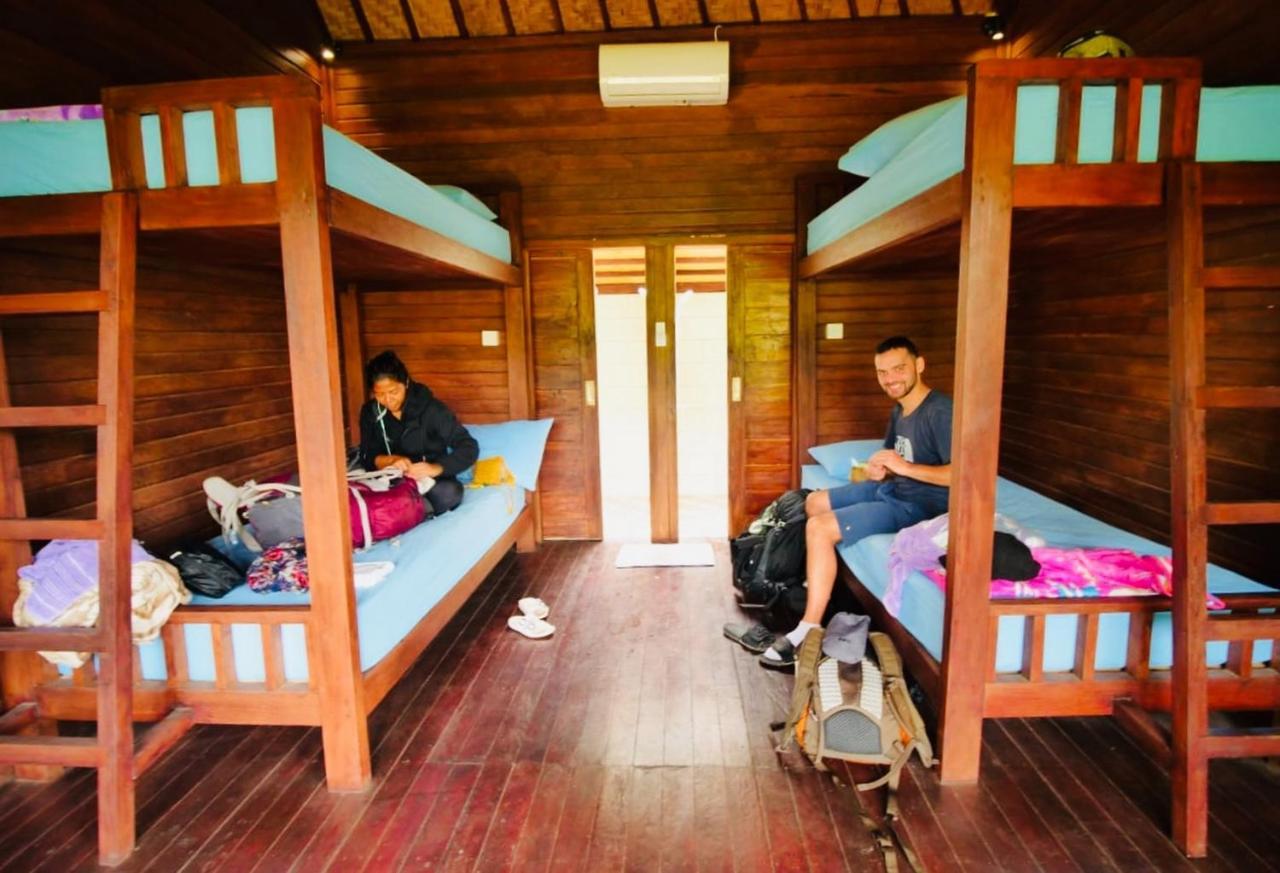Titi Hostel Lembongan Kültér fotó