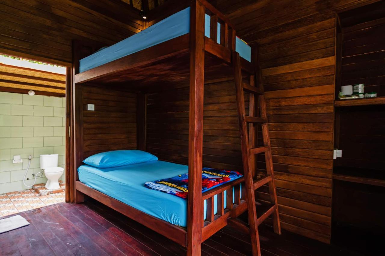 Titi Hostel Lembongan Kültér fotó