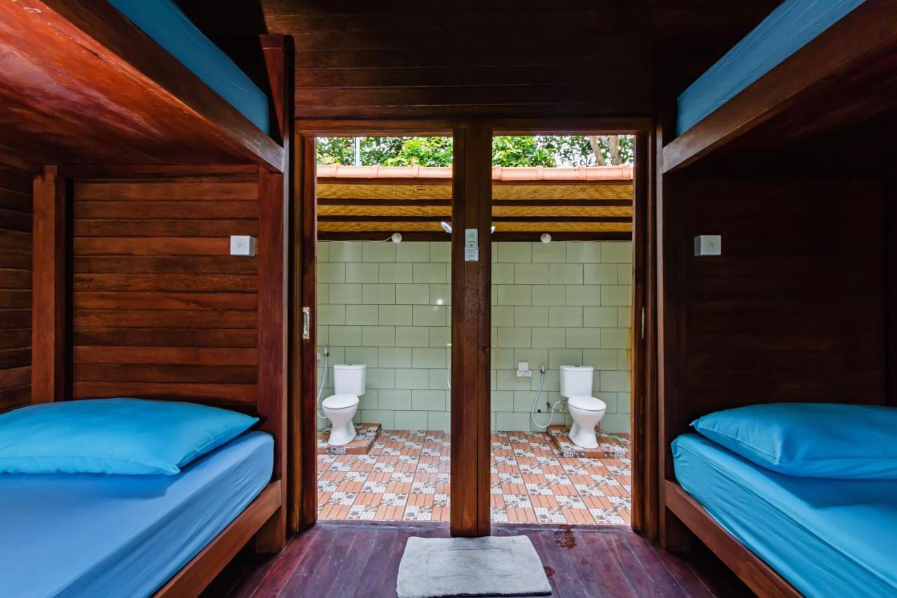 Titi Hostel Lembongan Kültér fotó