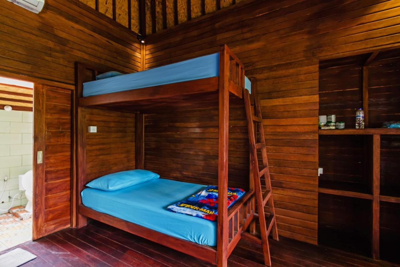 Titi Hostel Lembongan Kültér fotó